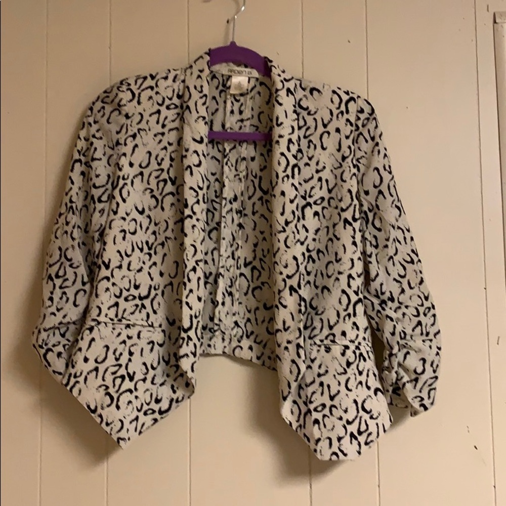 Light leopard print blazer